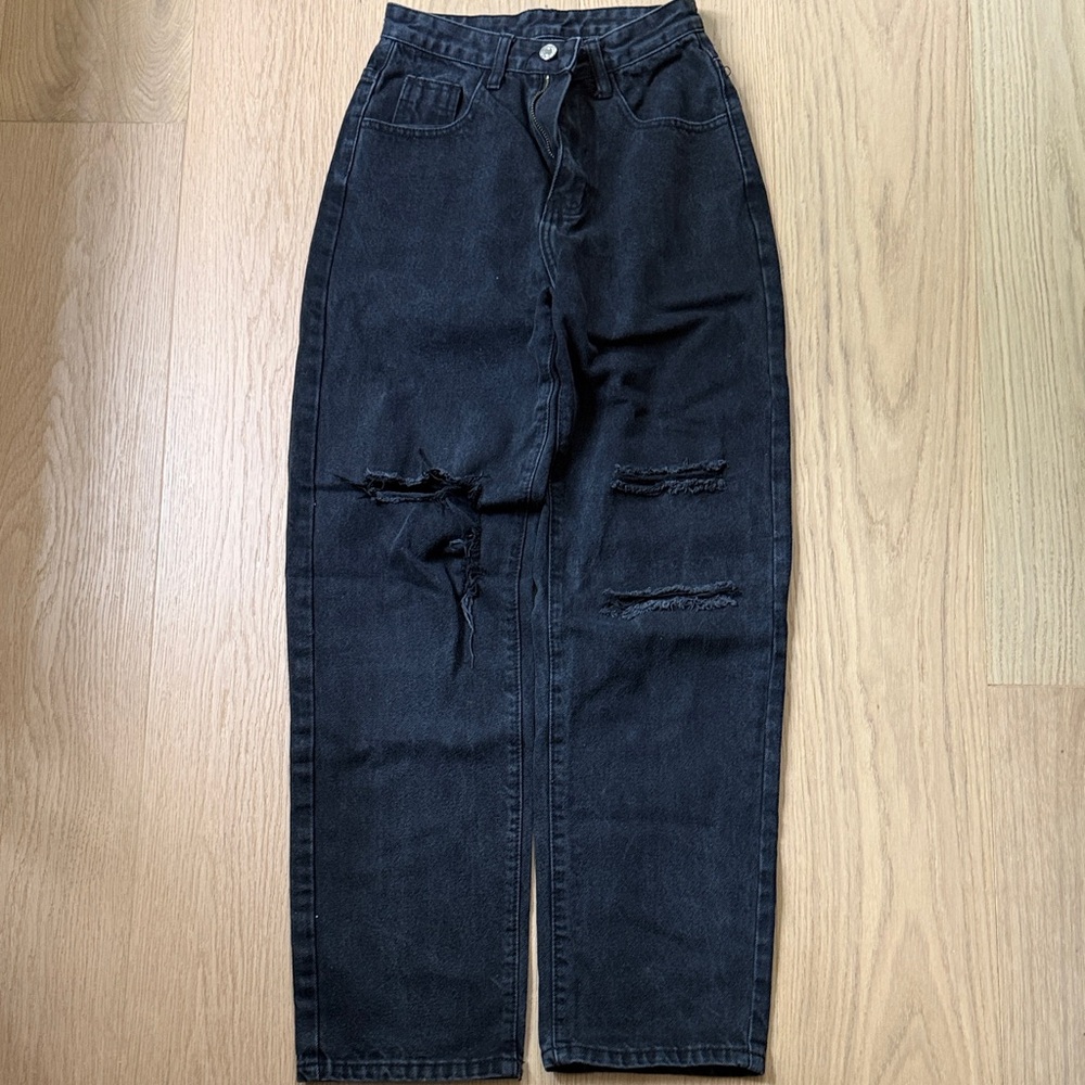 Black Distressed High-Waisted Jeans